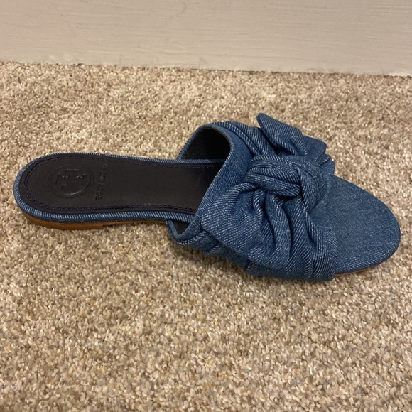 Tory Burch Annabelle bow denim slides. Size 5. - Picture 9 of 13